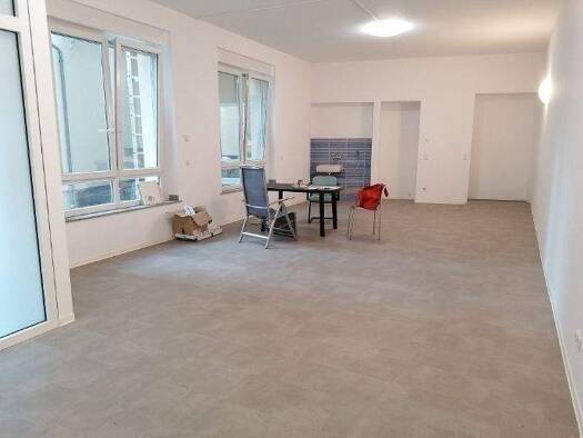 Büro zur Miete provisionsfrei 450 € 1 Zimmer 90 m² Bürofläche Zentrum Chemnitz 09111