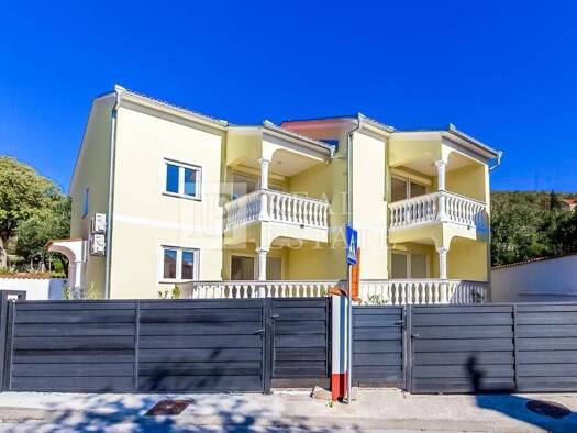 Mehrfamilienhaus zum Kauf 850.000 € 7 Zimmer 175 m² Dramalj, Crikvenica Crikvenica 51260