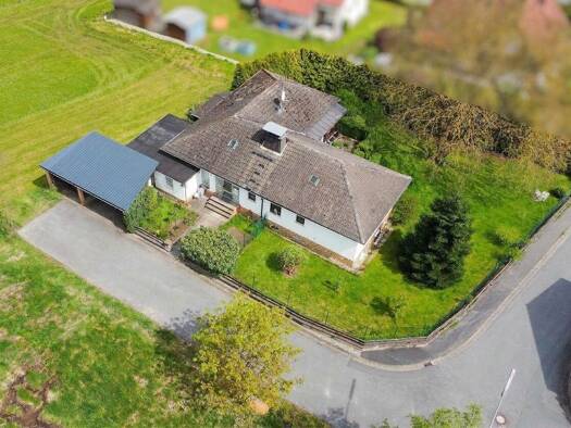 Bungalow zum Kauf 375.000 € 5,5 Zimmer 180 m² 875 m² Grundstück Stockheim Stockheim 96342