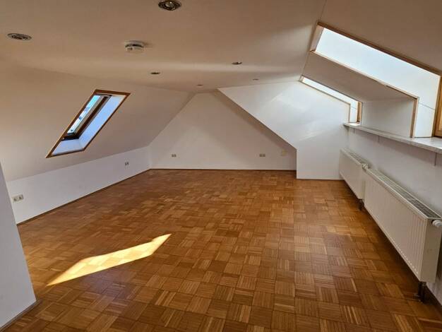 Wohnung zur Miete 440 € 3 Zimmer 85 m² Tschaikowskistraße 65 Sonnenberg Chemnitz 09130