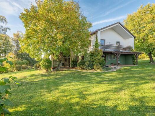 Einfamilienhaus zur Miete 1.100 € 7 Zimmer 228,7 m² 1.800 m² Grundstück frei ab sofort Ortenburg Ortenburg 94496
