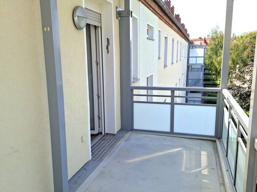 Wohnung zur Miete 505 € 3 Zimmer 67,3 m² 2. Geschoss Dr.-M.-Luther-Straße 6 Schönebeck Schönebeck (Elbe) 39218
