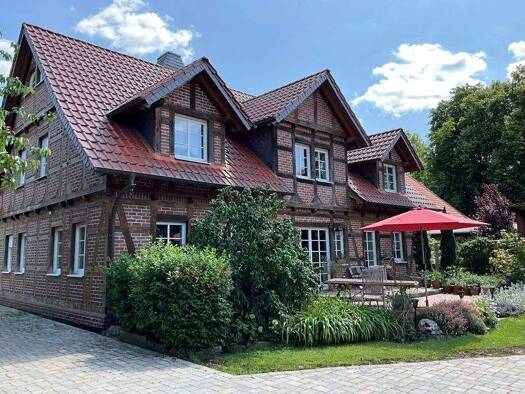 Einfamilienhaus zum Kauf 699.000 € 5 Zimmer 230 m² 8.600 m² Grundstück Voigtholz-Ahlemissen Edemissen 31234