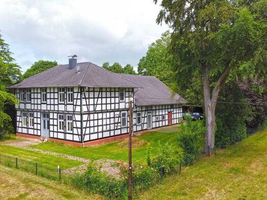 Einfamilienhaus zum Kauf 470.000 € 8 Zimmer 236 m² 9.392 m² Grundstück Fabbenstedt Espelkamp 32339