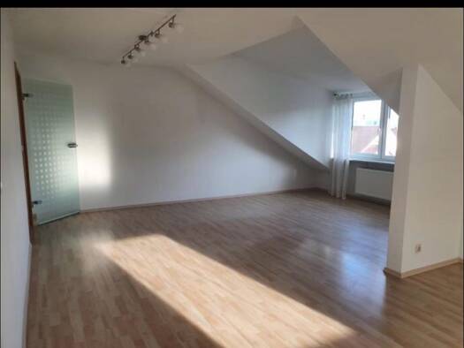 Wohnung zur Miete 750 € 2,5 Zimmer 68 m² Geschoss 2/3 frei ab 01.03.2026 Singen Singen (Hohentwiel) 78224
