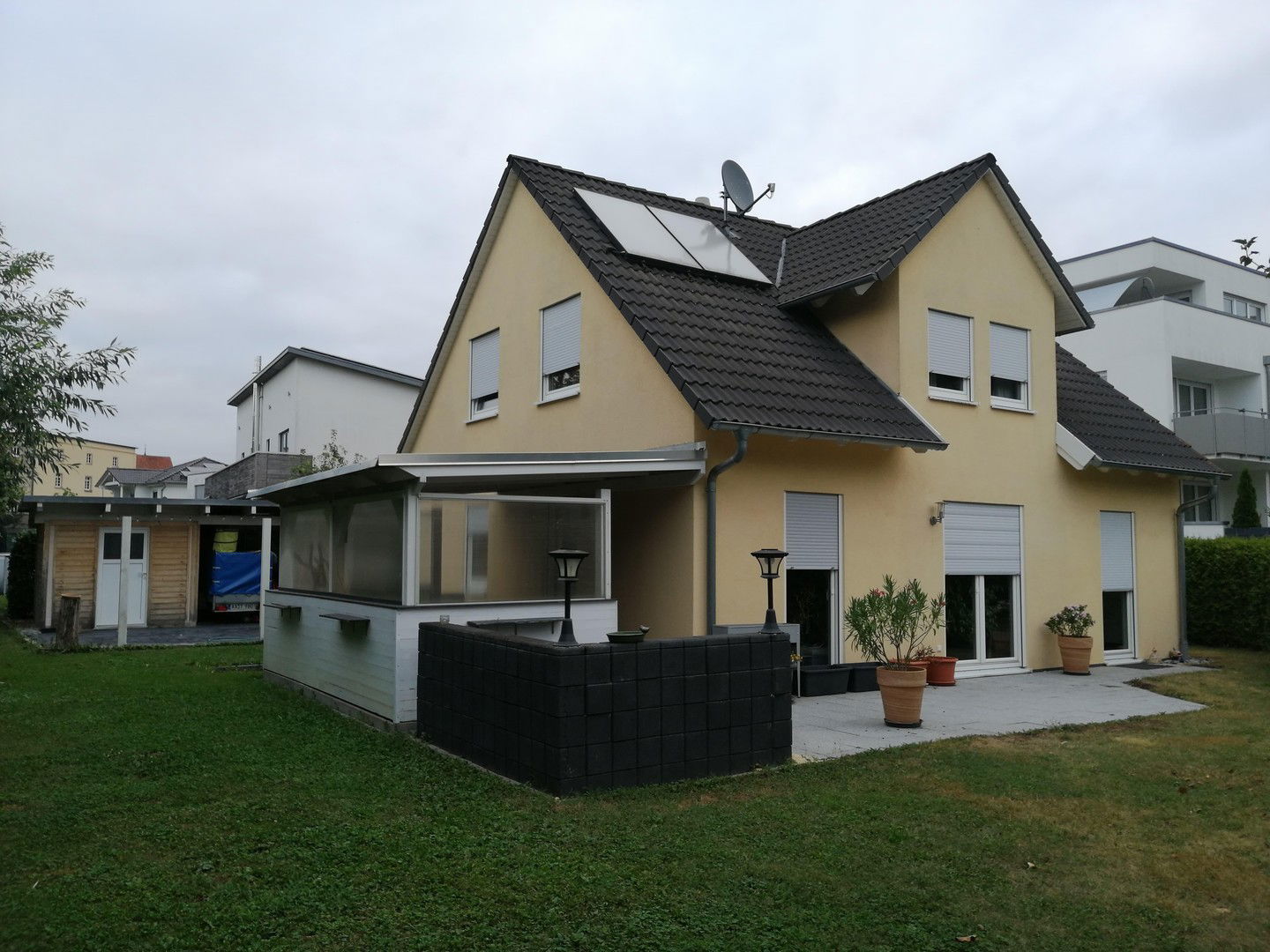 Einfamilienhaus zum Kauf provisionsfrei 680.000 € 6 Zimmer 138 m²<br/>Wohnfläche 395 m²<br/>Grundstück Hüttlingen Hüttlingen 73460