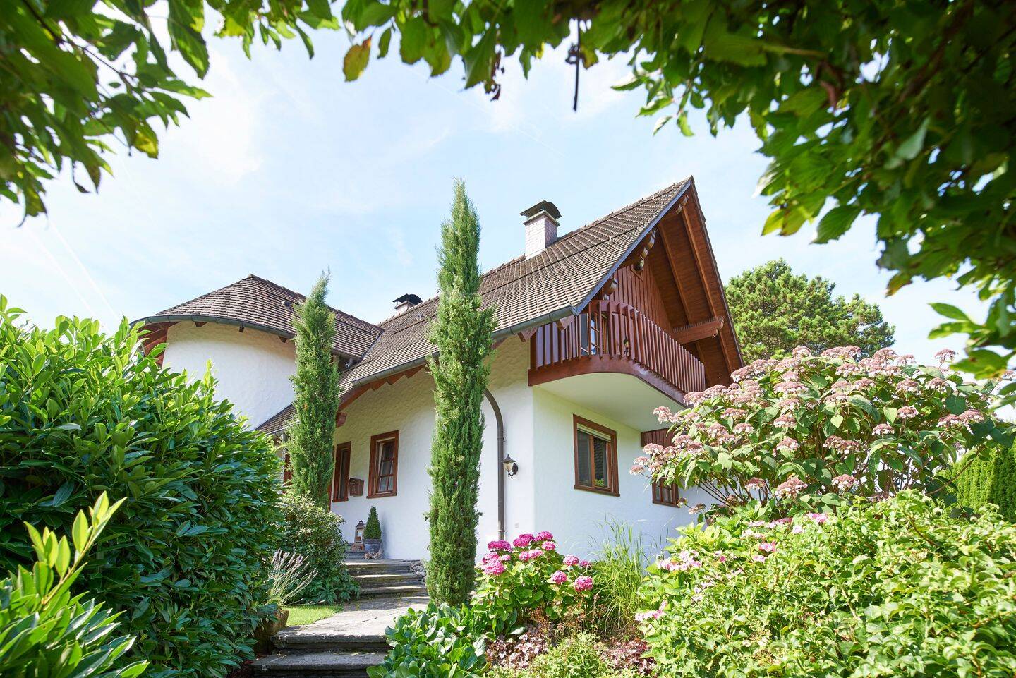 Villa zum Kauf - Ansicht 2
