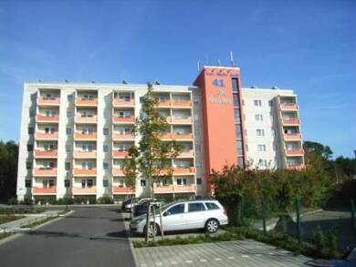 Wohnung zur Miete 227 € 1 Zimmer 34,9 m² EG frei ab sofort E.-M.-Arndt-Str. 41 Neustrelitz Neustrelitz 17235