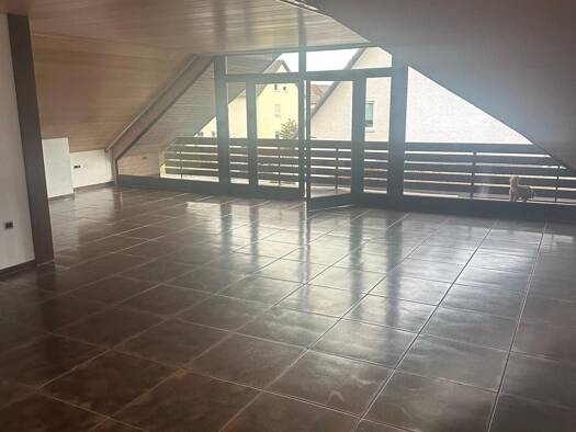 Wohnung zur Miete 750 € 3 Zimmer 110 m² Geschoss 1/2 frei ab sofort Traßlberg Poppenricht 92284
