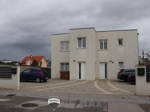 Einfamilienhaus zum Kauf 698.000 € 6 Zimmer 198 m² 488 m² Grundstück Wiener Neustadt 2700