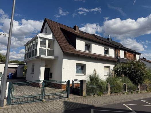 Doppelhaushälfte zum Kauf 249.000 € 6 Zimmer 167,4 m² 412 m² Grundstück Bad Camberg Bad Camberg 65520