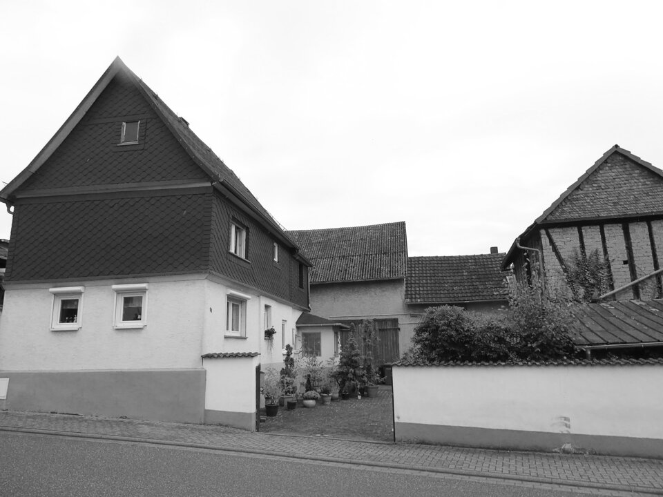 Einfamilienhaus zum Kauf 225.000 € 5 Zimmer 110 m²<br/>Wohnfläche 700 m²<br/>Grundstück Blasbach Wetzlar 35585