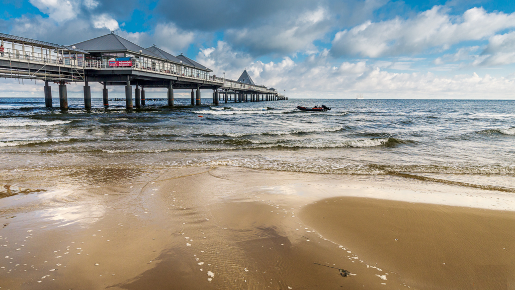 Villa zum Kauf 3.250.000 € 600 m² 1.000 m² Grundstück Strandpromenade Ostseebad Heringsdorf Heringsdorf 17424