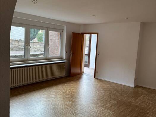 Wohnung zur Miete 790 € 2 Zimmer 74 m² Geschoss EG/2 frei ab sofort Schönebeck Essen 45359