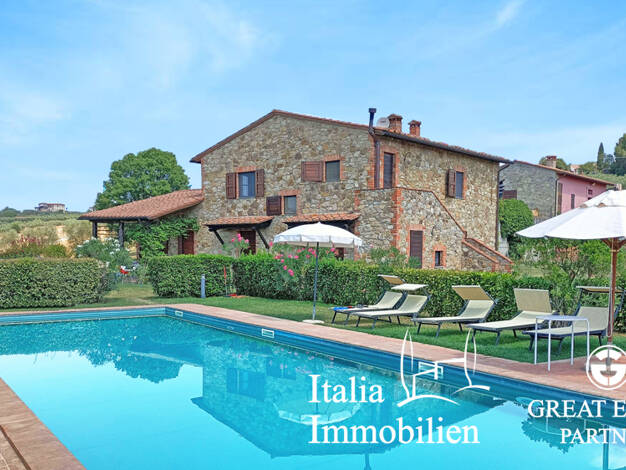 Bauernhaus zum Kauf 1.700.000 € 10 Zimmer 262 m² 11.000 m² Grundstück Castiglione del Lago 06061