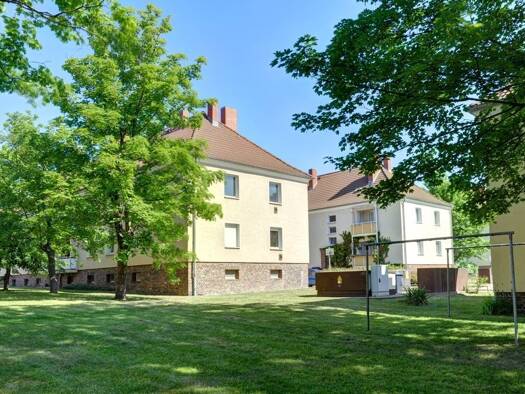 Wohnung zur Miete 502 € 2 Zimmer 62,6 m² 2. Geschoss Ellernstraße 38 Ammendorf-Beesen Süd 06132