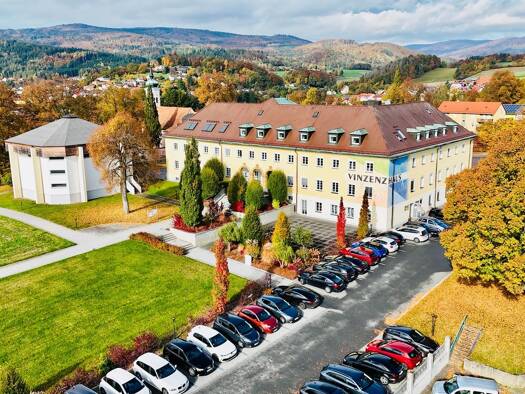 Bürofläche zur Miete 1.980 € 10 Zimmer 330 m² Bürofläche Furth Furth im Wald 93437