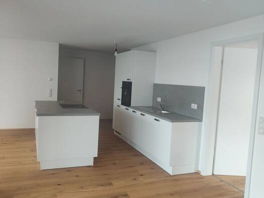 Wohnung zur Miete 915 € 3 Zimmer 82,3 m² frei ab sofort Dombühl Dombühl 91601