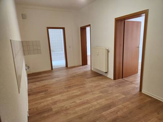 Wohnung zur Miete 255 € 2 Zimmer 56,6 m² EG Friedrich-Schneider-Straße 8 Zittau 02763