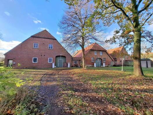 Bauernhaus zum Kauf 255.000 € 4 Zimmer 130 m² 8.400 m² Grundstück frei ab sofort Schmalenfleth Brake 26919