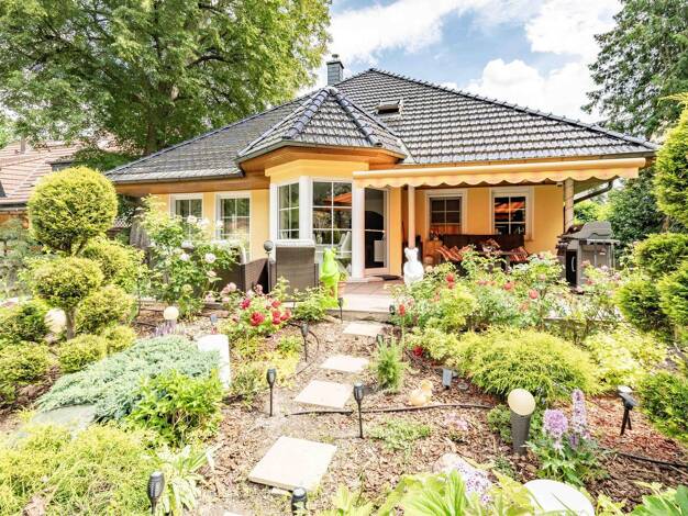 Einfamilienhaus zum Kauf provisionsfrei 1.595.000 € 7 Zimmer 242 m² 995 m² Grundstück Kleinmachnow 14532