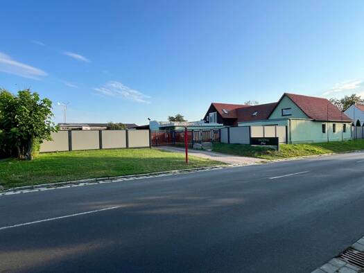 Einfamilienhaus zum Kauf 399.000 € 6 Zimmer 180 m² 6.230 m² Grundstück frei ab 01.01.2027 Kastanienallee Schwedt/Oder 16303