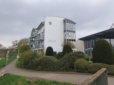 Wohnung zur Miete 760 € 3 Zimmer 83 m² 1. Geschoss frei ab sofort Wasserbreite 100 Spradow Bünde 32257
