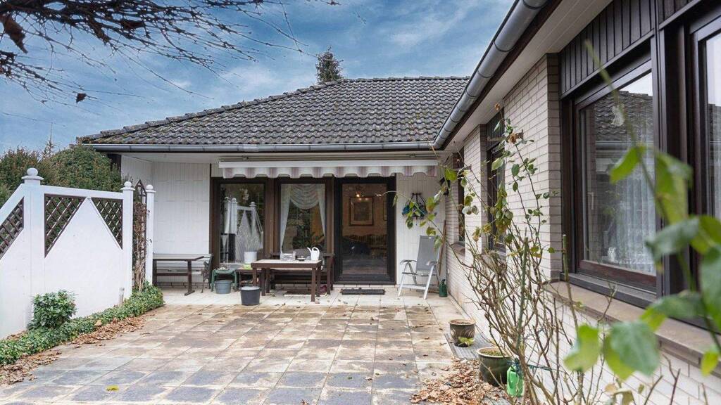 Einfamilienhaus zum Kauf 348.000 € 6 Zimmer 157,3 m² 1.006 m² Grundstück Rüningen Braunschweig 38122