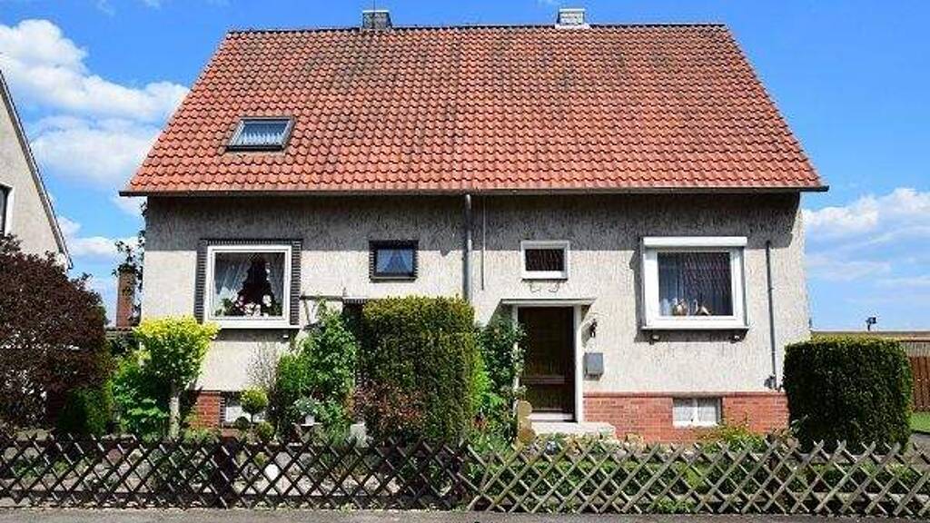 Mehrfamilienhaus zum Kauf 124.000 € 8 Zimmer 298 m² 838 m² Grundstück Markershausen Herleshausen 37293