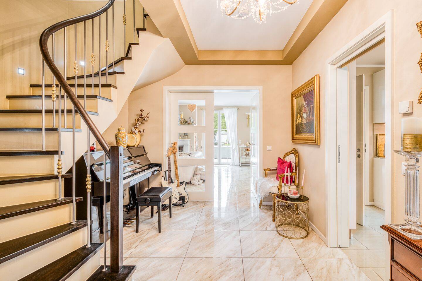 Property thumbnail 3