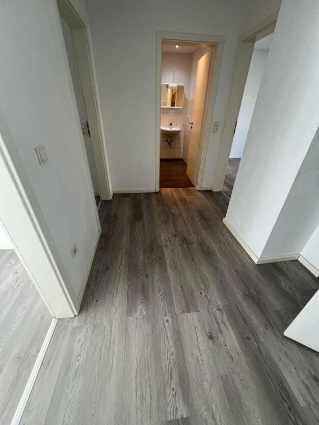 Wohnung zur Miete 920 € 2 Zimmer 60 m² Dachgeschoss, 2. Geschoss Mülheim Köln 51065