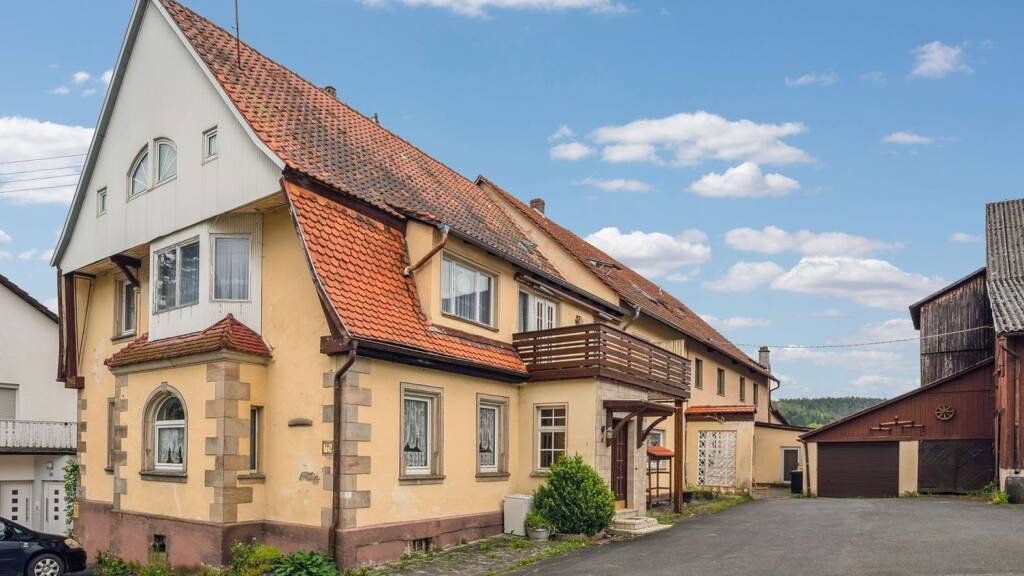 Mehrfamilienhaus zum Kauf 185.000 € 12 Zimmer 300 m² 2.062 m² Grundstück Fischbach Kronach 96317