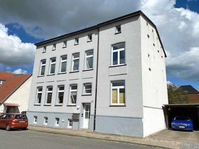 Wohnung zur Miete 270 € 2 Zimmer 38,6 m²<br/>Wohnfläche 01.12.2024<br/>Verfügbarkeit Schweriner Viertel Güstrow 18273