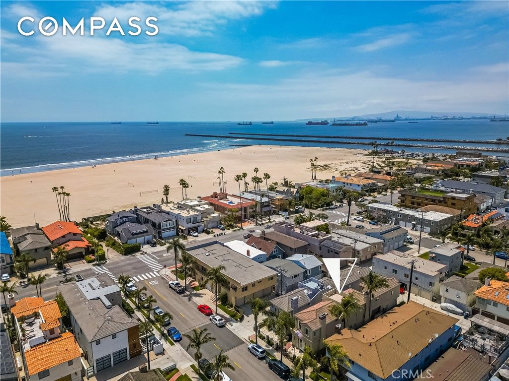 Einfamilienhaus zum Kauf 2.466.772 € 4 Zimmer 271,4 m²<br/>Wohnfläche 113 5th St Seal Beach 90740