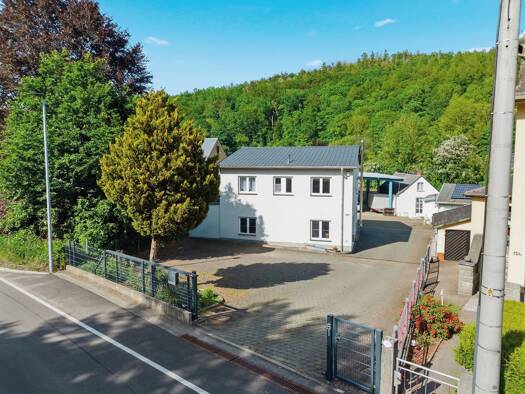 Mehrfamilienhaus zum Kauf 379.000 € 3 Zimmer 92,4 m² 1.858 m² Grundstück Einsiedel Einsiedel 09123