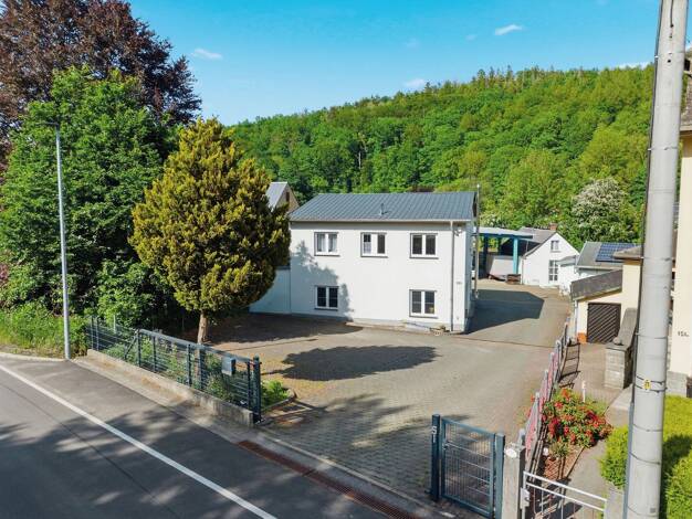 Mehrfamilienhaus zum Kauf 379.000 € 3 Zimmer 92,4 m² 1.858 m² Grundstück Einsiedel Chemnitz 09123