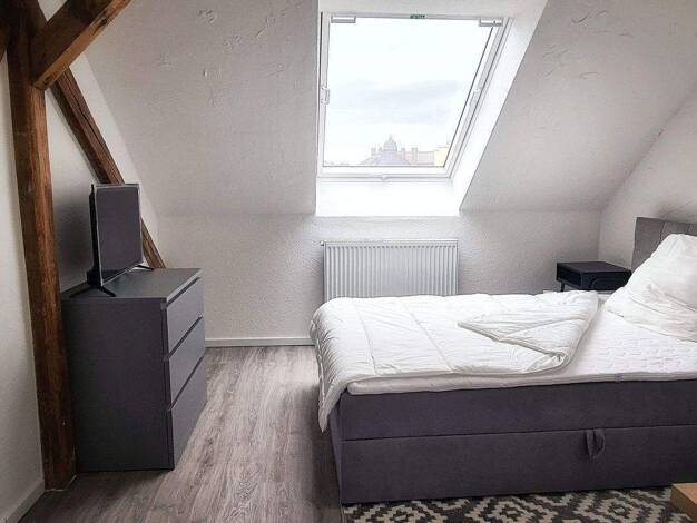 WG-Zimmer zur Miete Wohnen auf Zeit 450 € 11 m² 5. Geschoss frei ab sofort Roßdorfer Strasse 00 Bornheim Frankfurt am Main 60385