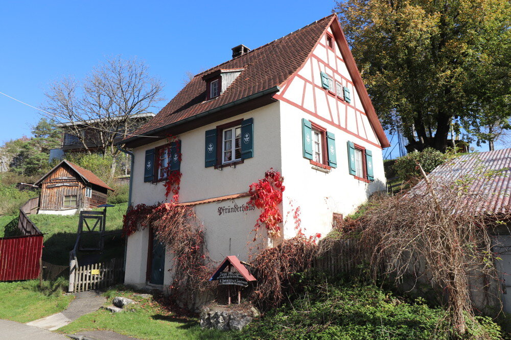 Bauernhaus zum Kauf 119.000 € 3 Zimmer 55,4 m²<br/>Wohnfläche 1.217 m²<br/>Grundstück Indelhausen Hayingen / Indelhausen 72534