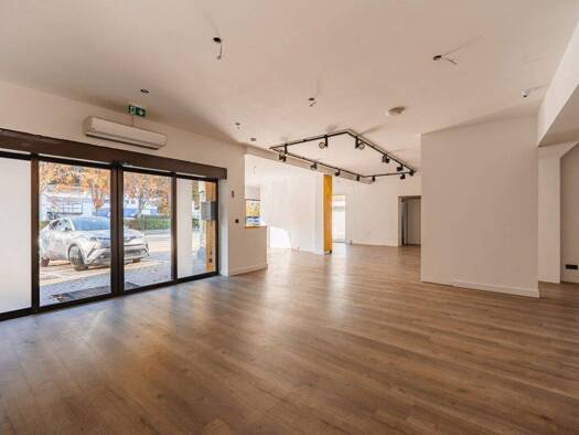 Laden zur Miete 20,25 € Zell am See 5700