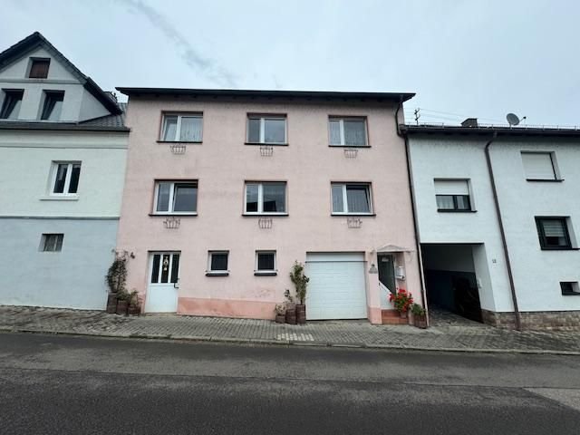 Reihenmittelhaus zum Kauf 225.000 € 6,5 Zimmer 190 m²<br/>Wohnfläche 350 m²<br/>Grundstück Eschringen Saarbrücken 66130