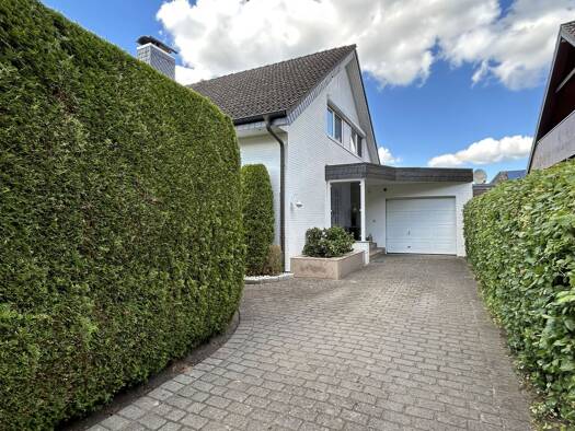 Einfamilienhaus zum Kauf provisionsfrei 669.000 € 6 Zimmer 171 m² 806 m² Grundstück frei ab 01.11.2026 Kaltenkirchen 24568