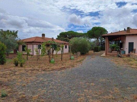 Einfamilienhaus zum Kauf 800.000 € 4 Zimmer 300 m² 100.000 m² Grundstück Scarlino 58020