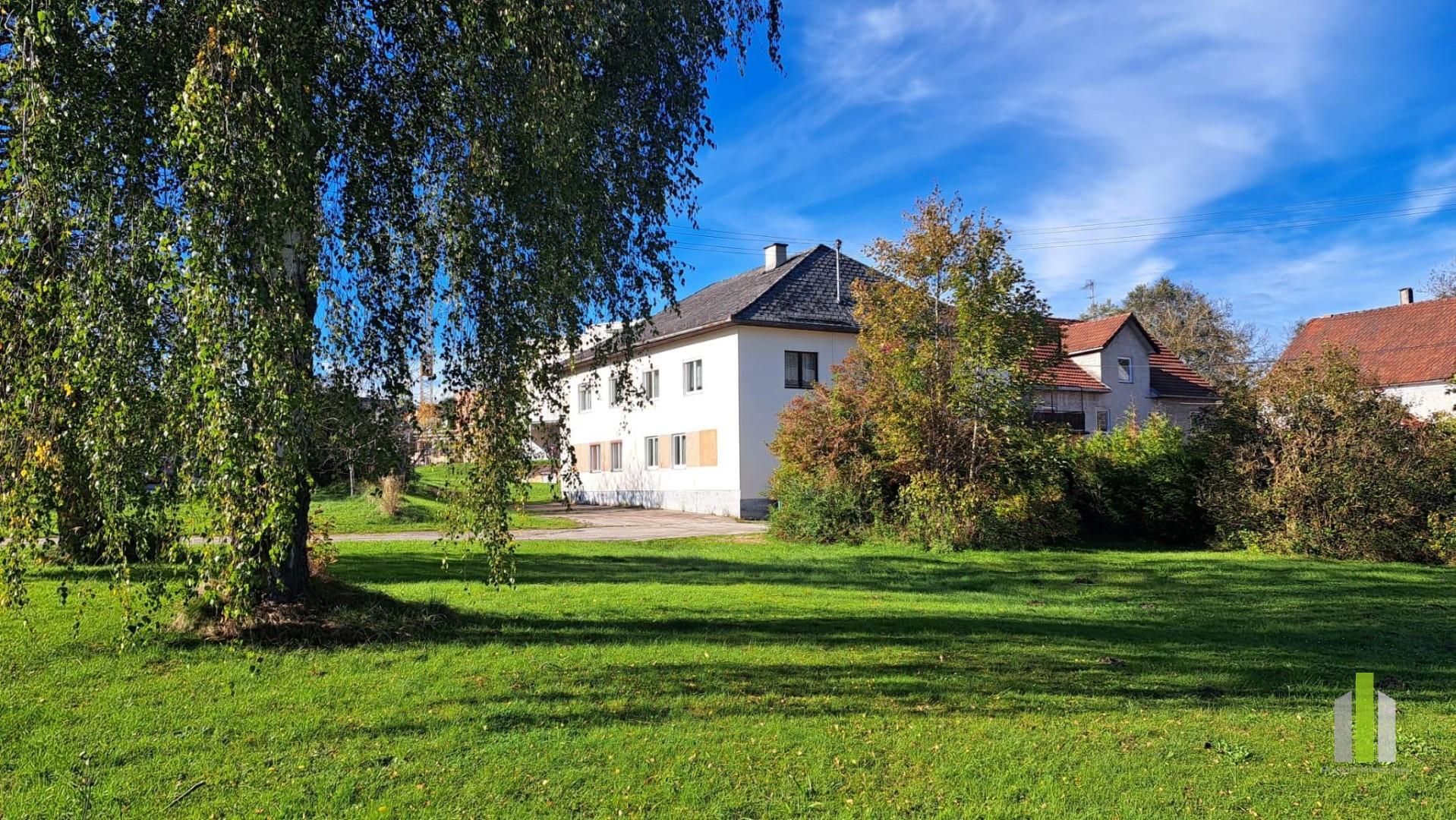 Mehrfamilienhaus zum Kauf 319.000 € 18 Zimmer 490 m²<br/>Wohnfläche 1.568 m²<br/>Grundstück Ampflwang 4843