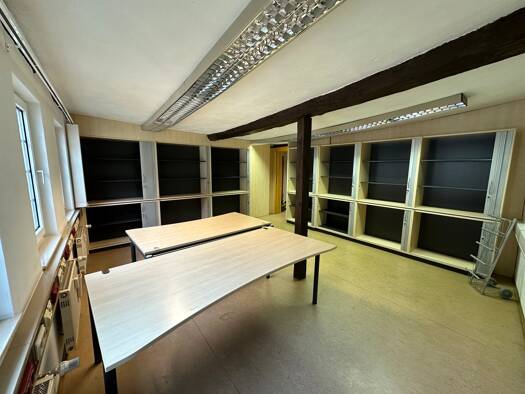 Bürogebäude zur Miete 5,91 € 110 m² Bürofläche Alsfeld Alsfeld 36304
