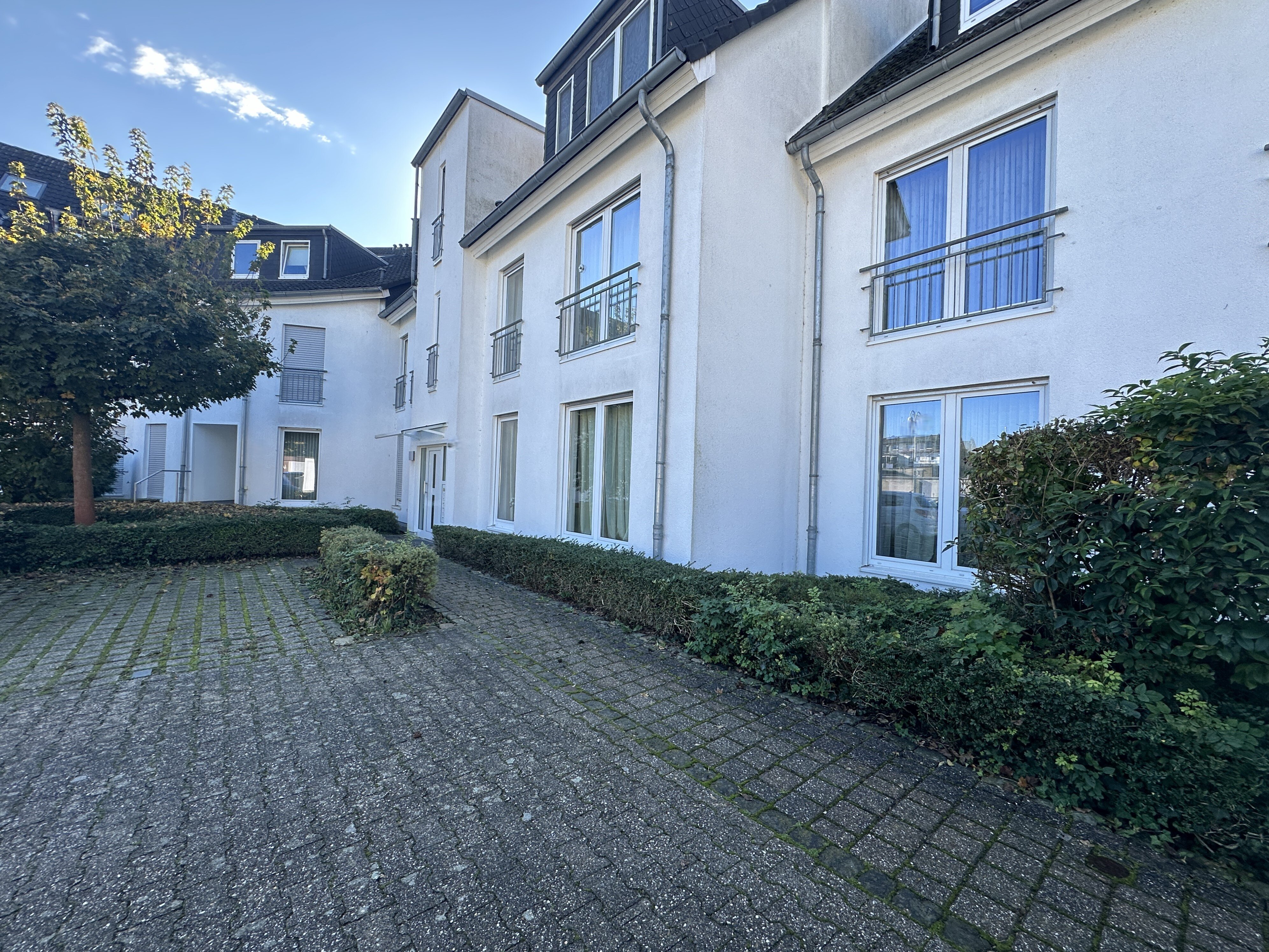 Studio zum Kauf 275.000 € 3 Zimmer 74 m²<br/>Wohnfläche 1.<br/>Geschoss Stadtkern - West Düren 52349