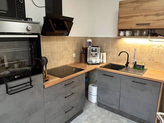 Wohnung zur Miete 750 € 3 Zimmer 75 m² 2. Geschoss frei ab sofort Kitzingen 97318