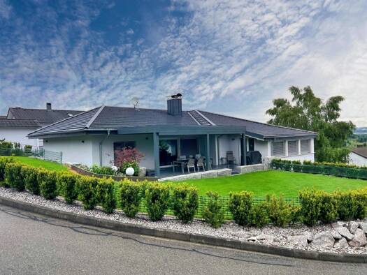 Einfamilienhaus zum Kauf 1.195.000 € 5 Zimmer 253 m² 864 m² Grundstück Lottstetten 79807