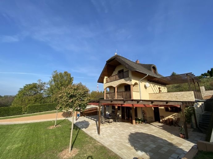 Villa zum Kauf 575.000 € 5 Zimmer 174 m²<br/>Wohnfläche 6.019 m²<br/>Grundstück Balatonberény 8649