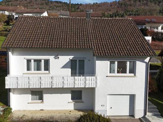 Einfamilienhaus zum Kauf 280.000 € 6 Zimmer 115 m² 727 m² Grundstück frei ab sofort Wehingen 78564