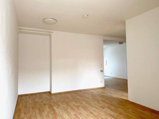 Wohnung zur Miete 790 € 2 Zimmer 59 m² 5. Geschoss frei ab sofort Murrstraße Gostenhof Nürnberg 90429